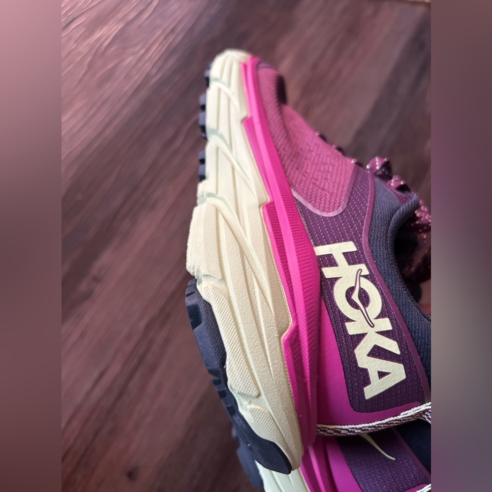 Hoka Shoes size 6
